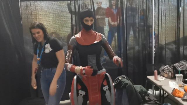 Cosplaying Revenant, My First PAX East, Air Canada Fail || stefievlogs смотреть онлайн