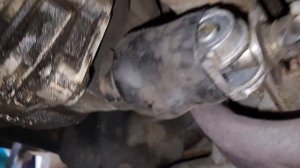 Ока -ВАЗ 1111- не включается задняя передача. Можно толкать плечом. Но мы ищем и устраняем причину.