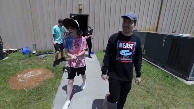 что ты выбираешь 100 000$ или ключ? смотреть онлайн