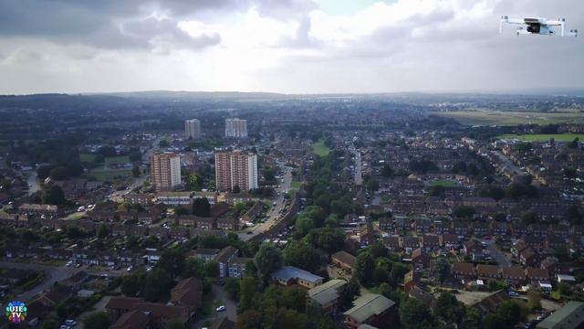 New Fimi Mini x8 Flight over Luton Town of England UK, 4k UHD Aerial Film Tour Camera Full Screen смотреть онлайн
