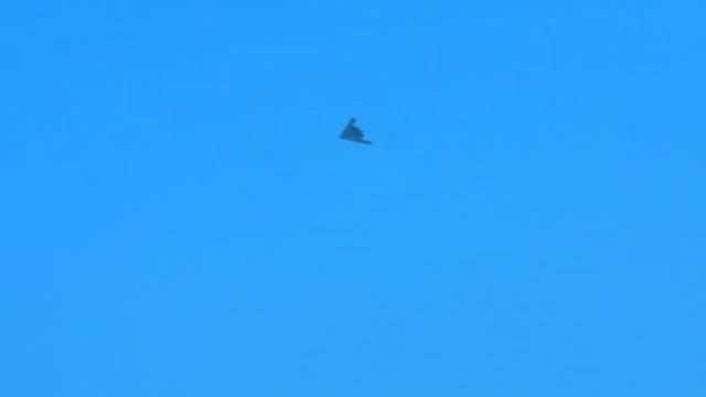 Warbirds - Stealth Bombers from Rose Bowl Jan 1st, 2009 смотреть онлайн