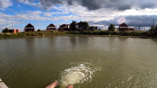 Первая рыбалка после приезда с Крыма, В рыбин гуд, и тяжело уговоренная янтарная форель смотреть онлайн