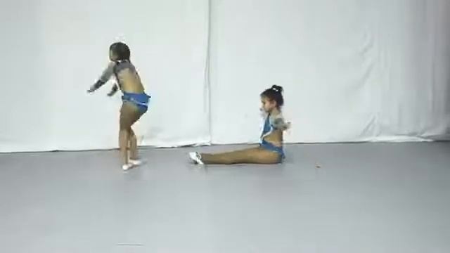 Парний пластичний етюд. Феєрія 2021 смотреть онлайн