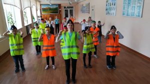 Флешмоб по правилам дорожного движения  "Дорога без опасности"