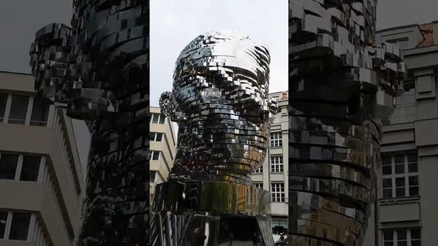 Скульптура - Голова Франца Кафки смотреть онлайн