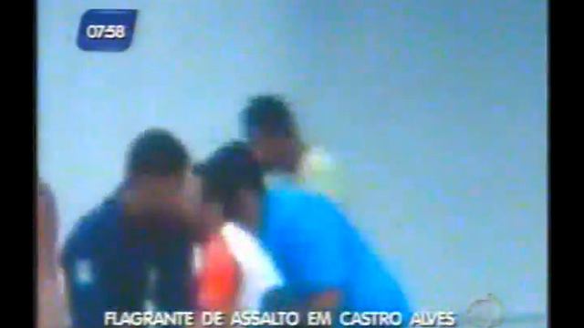 ASSALTO BANCO CASTRO ALVES-BA. - 10.01.2012 - REPORTER GUILHERME SANTOS - BALANÇO GERAL-BA..wmv смотреть онлайн