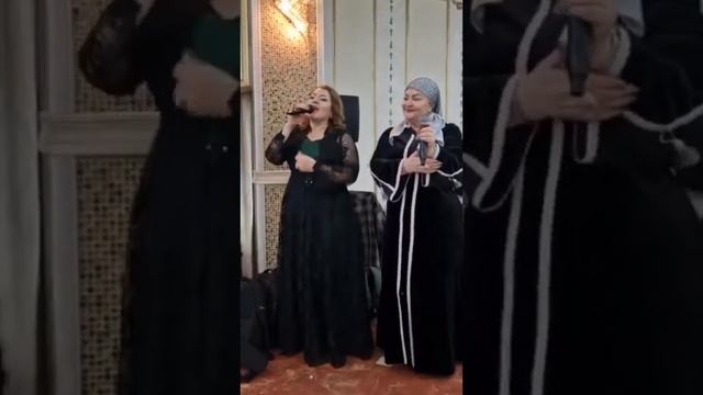 Две звёзды! Две яркие певицы. Даргинские песни поют страстно и заводят любую свадьбу. Загра и Абида смотреть онлайн