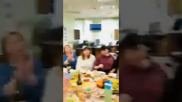 8 Марта в "Виват-Риэлти" смотреть онлайн