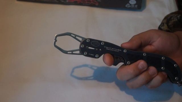 Рыболовный захват (липгрип) PROX Fish Catcher Long. Fishing lip grip PROX Fish Catcher Long. смотреть онлайн