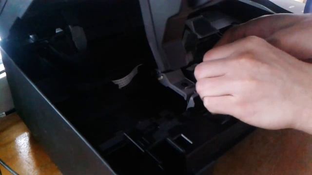 Видео: Как установить черный картридж в принтер? смотреть онлайн
