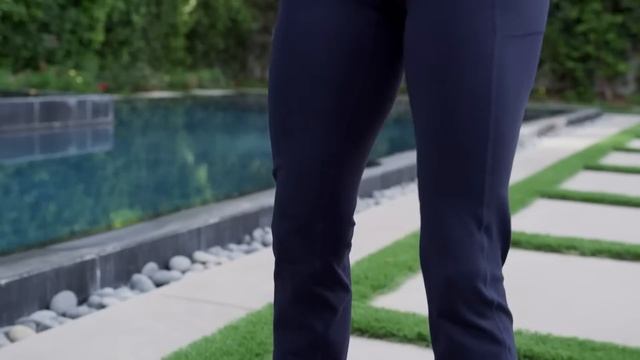 Brooke Burke for Skechers GO Walk Pants смотреть онлайн