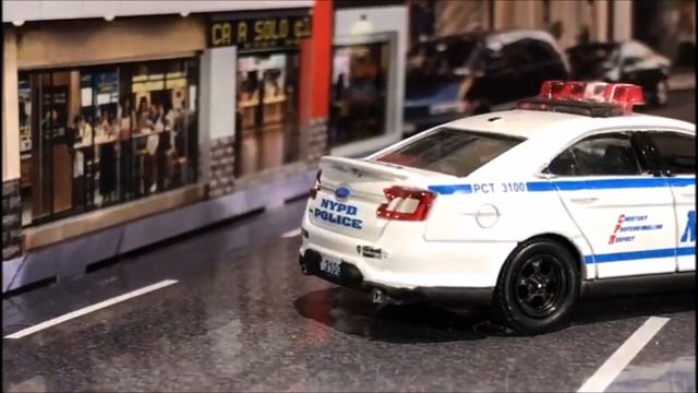??1:64 #Greenlight 2011 Ford Taurus NYPD Interceptor Police / Dioramas NYPD Set Box #NYPD #DMNB смотреть онлайн