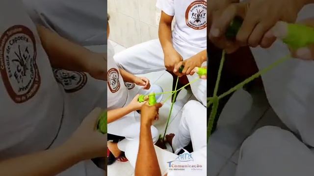Fazendo Cordel Infantil da Capoeira com as Crianças смотреть онлайн