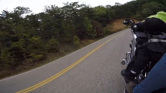 US421 The Snake Honda GoldWing смотреть онлайн