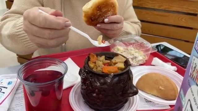 Суп рамен , суши ? , мясо по - кубански в горшочках ? ,  покупки и отдых ?