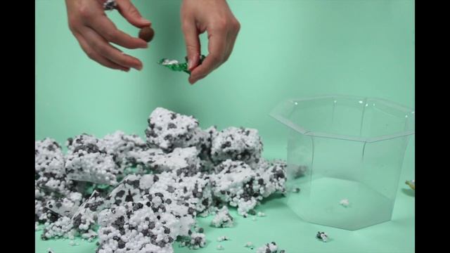 Pickable Chair смотреть онлайн