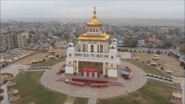 Золотая обитель Будды Шакьямуни. Буддистский храм в Элисте. Калмыкия. смотреть онлайн