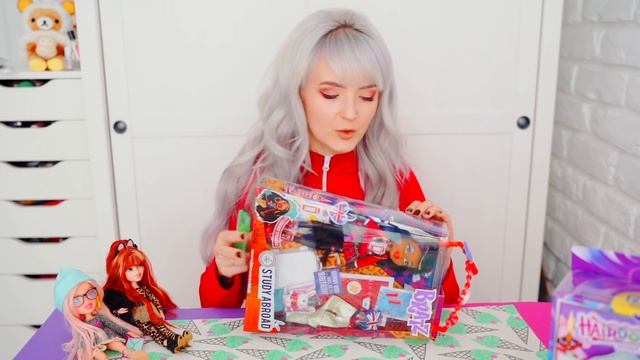 ПЕРВЫЙ РАЗ ОТКРЫВАЮ КУКЛУ-СЮРПРИЗ HAIRDORABLES! ШОК! +РАСПАКОВКА НОВЫХ КУКОЛ BRATZ! смотреть онлайн