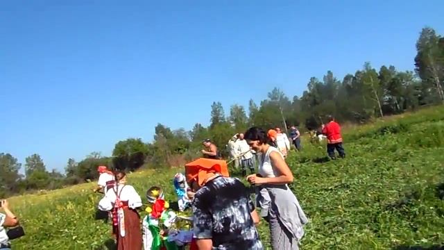 Фестиваль в Шушенском, русские песни,и сенокос,народные русские костюмы. смотреть онлайн