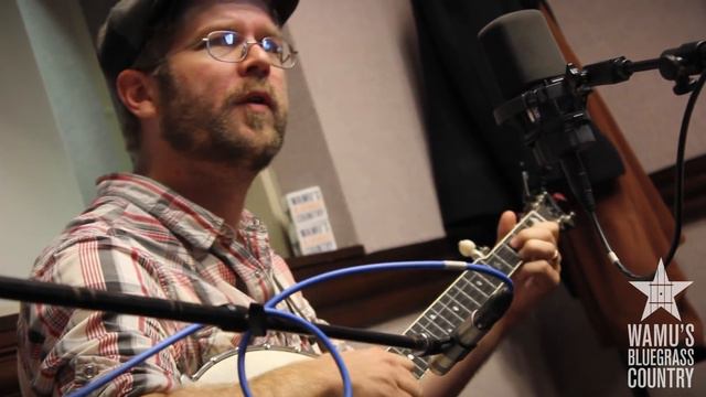 Old Man Luedecke - Tender Is The Night [Live at WAMU's Bluegrass Country] смотреть онлайн