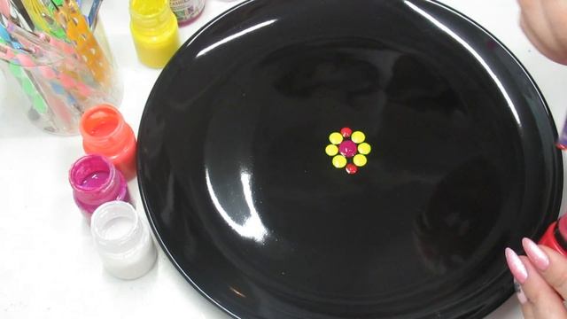 Роспись тарелки дотсами. Мастер класс! смотреть онлайн