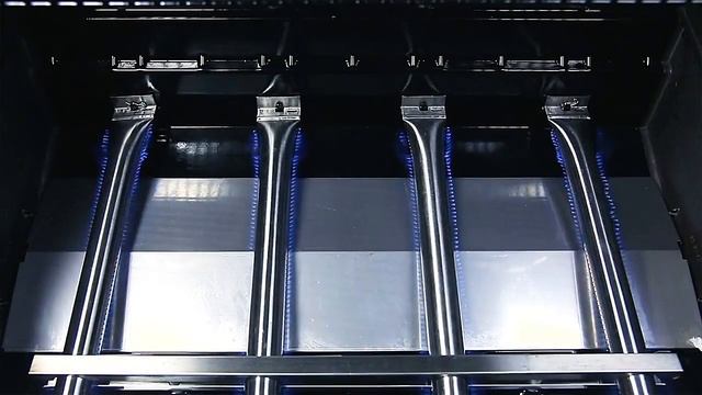 Газовый гриль BROIL KING CROWN 410 - обзор, плюсы, минусы и сравнение с конкурентами