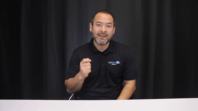 The Difference Between Microsoft and UC Variants смотреть онлайн