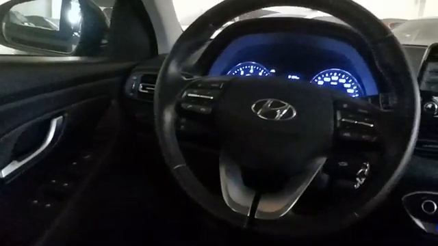 HYUNDAI I30 DPI SLX KLASS 1.5 110CV PHANTOM BLACK смотреть онлайн