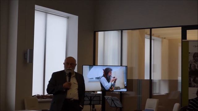 "Математические прогулки" / Math walks презентация в Skoltech