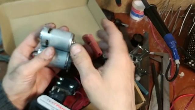 Ремонт аккумуляторного шуруповерта. Работает но дымит. как всегда не сложный ремонт. смотреть онлайн