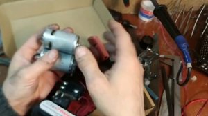 Ремонт аккумуляторного шуруповерта.  Работает но дымит.  как всегда не сложный ремонт.