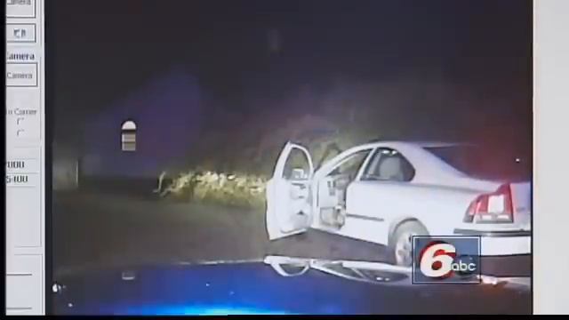 Man Shoots Officer Multiple Times During Traffic Stop смотреть онлайн