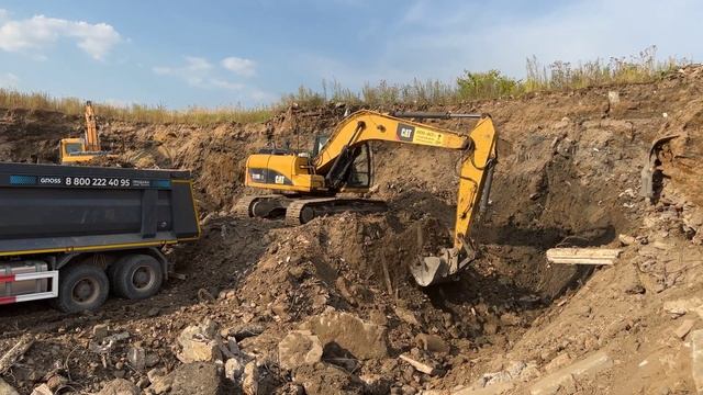 Гусеничный экскаватор CAT319 DLN, Excavator CAT319 DLN погрузка и вывоз мусора ООО 