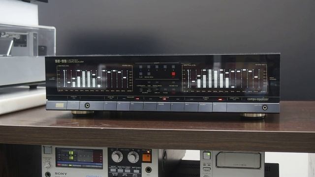 Sansui SE-99 Compu-Equalizer (1987) Эквалайзер с анализатором спектра.