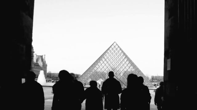 Passport to Paris смотреть онлайн