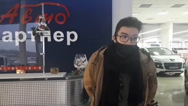 Олег решил приобрести автомобиль с пробегом в автосалоне АВТОПАРТНЕР смотреть онлайн
