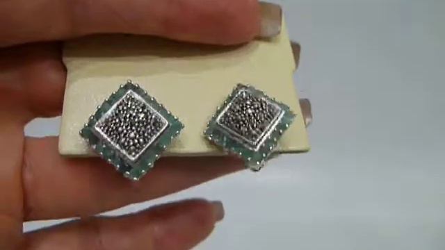 Серьги с изумрудами и марказитами Серебро 925 смотреть онлайн