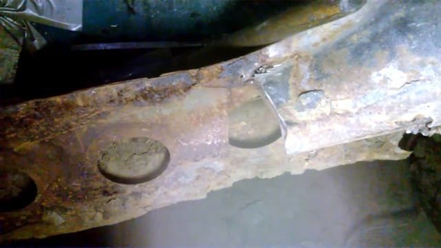 Нива ВАЗ 2131 Крокодил за40, 19 лет замена усилителей, усиление порогов (Часть 1) смотреть онлайн