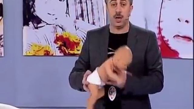 Что делать, если ребенок подавился. Неотложная помощь детям. смотреть онлайн