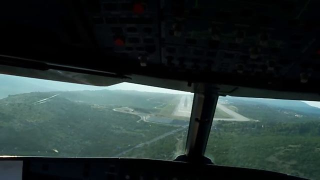 Landing at Dubrovnik Airport :) (HD Quality) смотреть онлайн