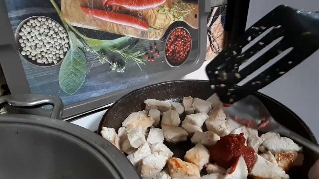 Рис по-купечески. Обед для всей семьи смотреть онлайн