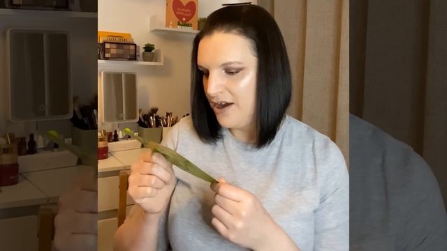 THE FACE MASK CLUB - May 2022 смотреть онлайн