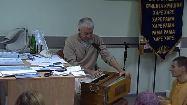 2013-01-06 - Школа Лидеров - Омск - Вечерний киртан смотреть онлайн