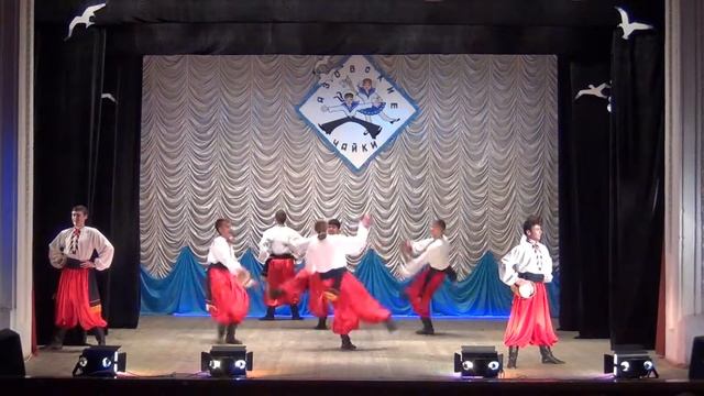 Азовские Чайки - З бубнами (старшая группа) ГДК "Чайка" смотреть онлайн