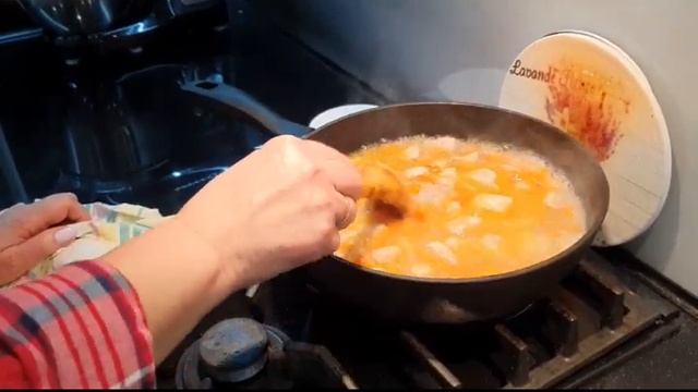 Вермишель с мясом в сковородке смотреть онлайн