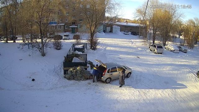 За складирование мусора на площадках могут оштрафовать смотреть онлайн