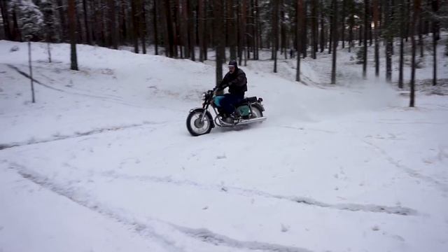 ИЖ Планета 3 по снегу | Дядя Жорик