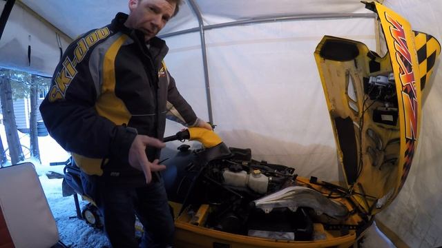 Snowmobile Compression Test - S2E#12 смотреть онлайн