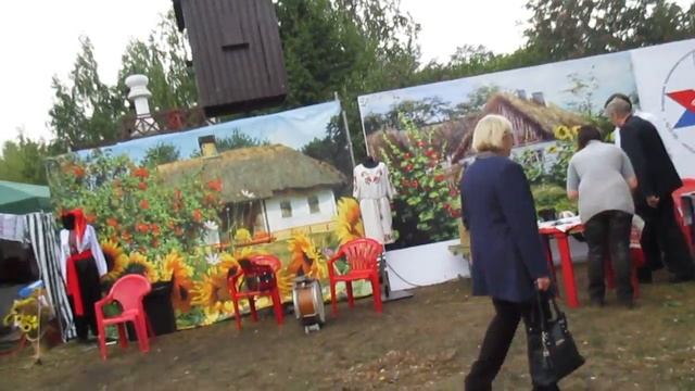 MVI 1208 ПРАЗДНИК НАРОДОВ УРАЛА!УКРАИНСКАЯ ХАТА! смотреть онлайн