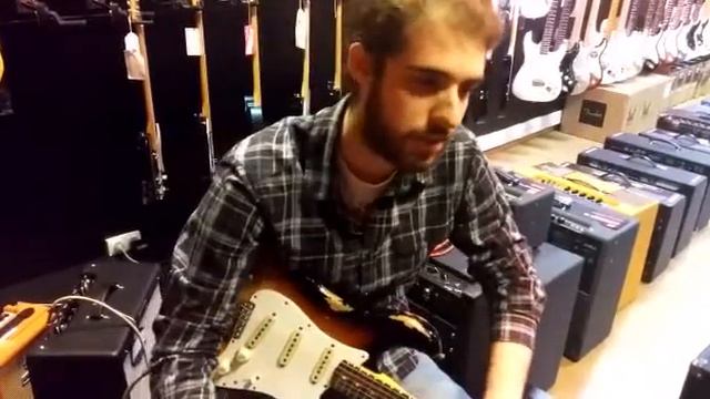 Sorteo guitarra (fender duo-sonic) смотреть онлайн